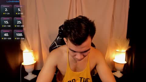 Snapshot of 000batman000 chatting on 02-19-25, 01:06 Bruce online show from 02-19-25, 01:06