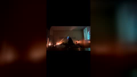 Snapshot of 000cloud9000 chatting on 11-27-25, 07:10 Cloud9 online show from 11-27-25, 07:10