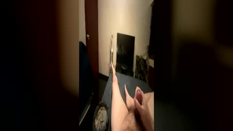 Snapshot of 010_uwu chatting on 06-30-26, 06:14 010_uwu online show from 06-30-26, 06:14