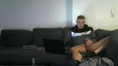 Snapshot of 012germanboy chatting on 02-08-26, 02:26 012germanboy online show from 02-08-26, 02:26