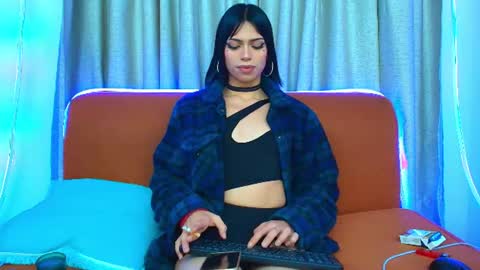 Snapshot of 01klhoe01 chatting on 07-14-26, 11:21 Klhoe Carter 3 online show from 07-14-26, 11:21