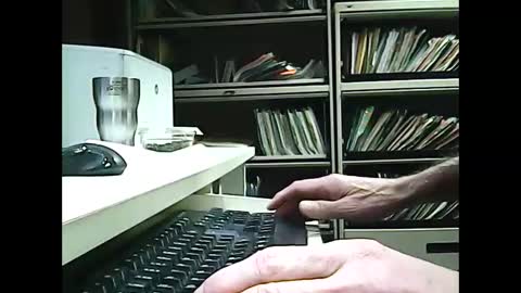 Snapshot of 01quebecboy69 chatting on 02-26-25, 08:00 01quebecboy69 online show from 02-26-25, 08:00