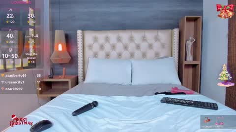 Snapshot of 01victoria chatting on 12-12-24, 04:32 01victoria online show from 12-12-24, 04:32