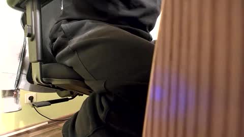 Peter online show from 09-11-25, 08:42