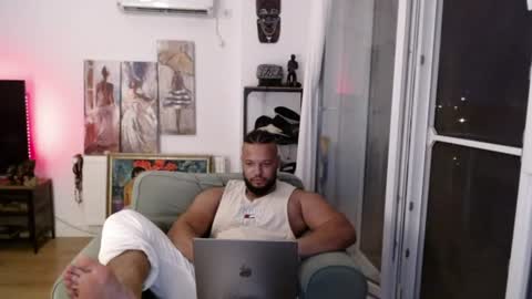 Kingsley online show from 08-05-26, 01:08
