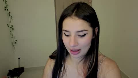 Snapshot of 0ne_of_0ne chatting on 12-23-25, 12:52 Steven e online show from 12-23-25, 12:52