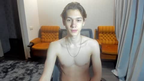 Snapshot of 0verlandd chatting on 01-22-25, 04:44 Adam online show from 01-22-25, 04:44