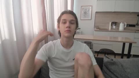 Snapshot of 0verlandd chatting on 09-11-25, 09:53 Adam online show from 09-11-25, 09:53