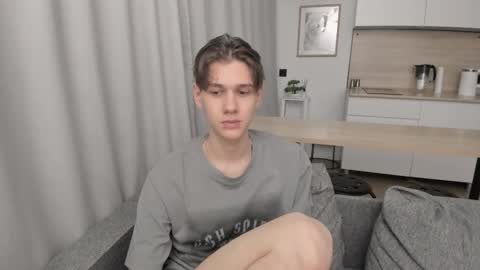 Snapshot of 0verlandd chatting on 10-10-25, 04:28 Adam online show from 10-10-25, 04:28