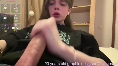 Snapshot of 1000and1nights_ chatting on 10-31-25, 03:51 Aishe online show from 10-31-25, 03:51