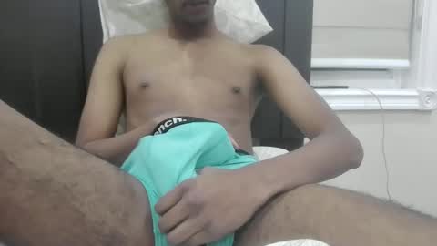 Snapshot of 10_inches_papi chatting on 02-13-26, 02:29 10_inches_papi online show from 02-13-26, 02:29