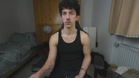 Snapshot of 10inclub chatting on 03-07-26, 10:29 Antonio online show from 03-07-26, 10:29