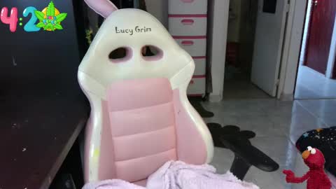 Snapshot of 111lucygrim111 chatting on 12-23-24, 02:56 111lucygrim111 online show from 12-23-24, 02:56