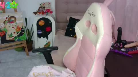 Snapshot of 111lucygrim111 chatting on 09-11-25, 05:24 111lucygrim111 online show from 09-11-25, 05:24