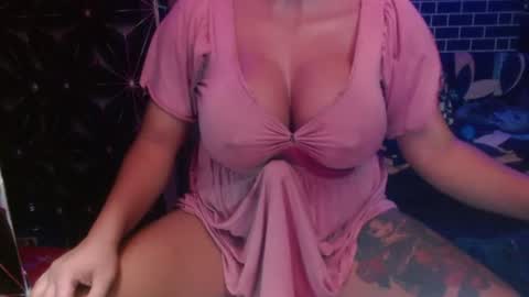 Snapshot of 11inchmonstercock4u chatting on 07-14-26, 02:05 i am trixie im Your Selfsucking Mistress online show from 07-14-26, 02:05