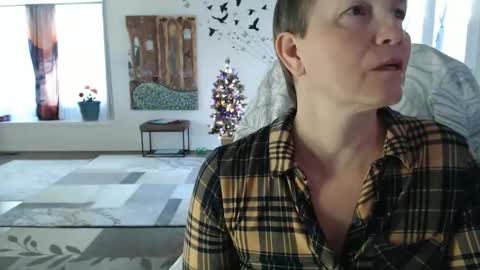 Aurora Willows online show from 11-28-25, 02:31