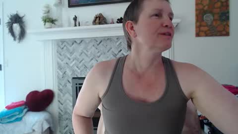Snapshot of 11willowandjohn11 chatting on 05-13-26, 06:27 Aurora Willows online show from 05-13-26, 06:27