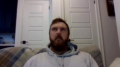 Snapshot of 123holt123 chatting on 03-11-25, 08:42 123holt123 online show from 03-11-25, 08:42