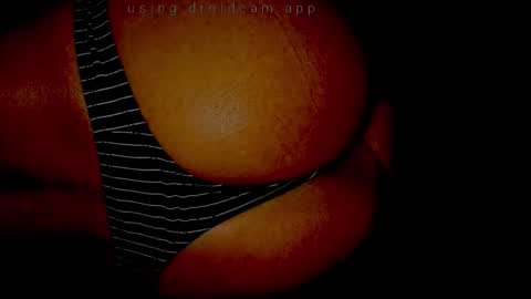 Snapshot of 12captnhook18 chatting on 12-02-25, 03:45 12captnhook18 online show from 12-02-25, 03:45