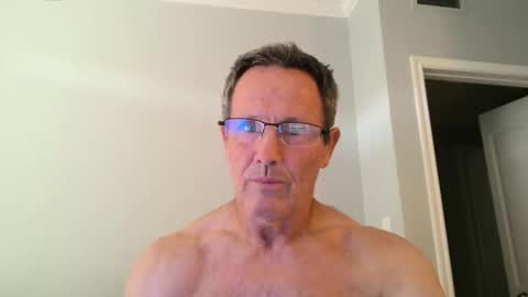 Snapshot of 13glanmorfa chatting on 11-18-25, 02:43 13glanmorfa online show from 11-18-25, 02:43