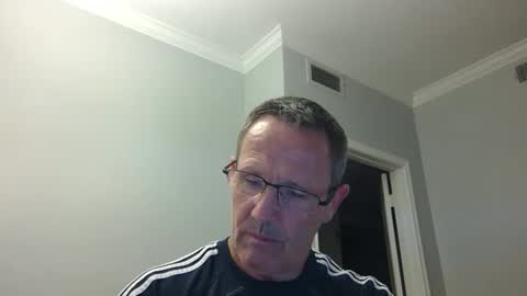Snapshot of 13glanmorfa chatting on 05-11-26, 01:06 13glanmorfa online show from 05-11-26, 01:06