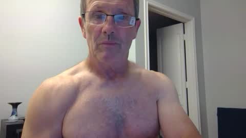 Snapshot of 13glanmorfa chatting on 05-27-26, 03:36 13glanmorfa online show from 05-27-26, 03:36