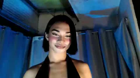 Snapshot of 18_nicole chatting on 03-02-25, 09:22 barbie online show from 03-02-25, 09:22