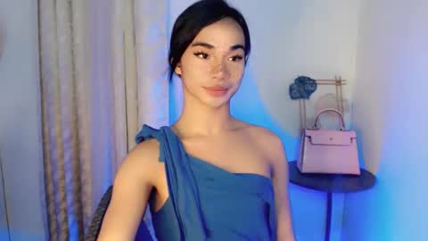 Snapshot of 18_nicole chatting on 12-14-25, 03:50 barbie online show from 12-14-25, 03:50