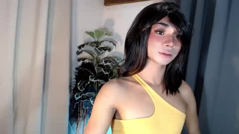 Snapshot of 18_nicole chatting on 03-28-26, 10:48 barbie online show from 03-28-26, 10:48