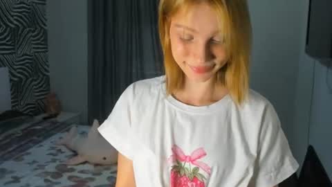 Kira online show from 07-17-26, 07:30