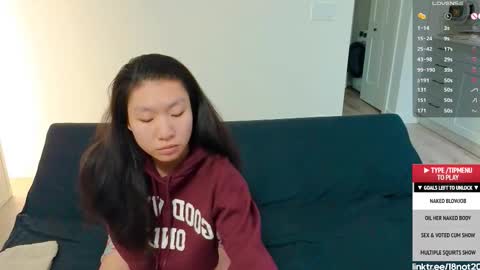 Tong  Ralph online show from 11-16-25, 01:33