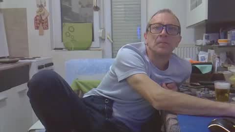 Snapshot of 1973man chatting on 02-20-26, 12:07 1973man online show from 02-20-26, 12:07