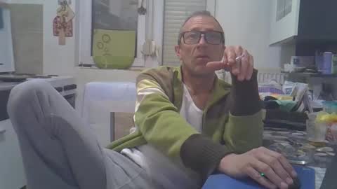 Snapshot of 1973man chatting on 03-02-26, 11:55 1973man online show from 03-02-26, 11:55