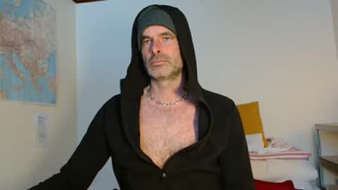 Snapshot of 19djulia chatting on 01-28-25, 08:47 djulia online show from 01-28-25, 08:47