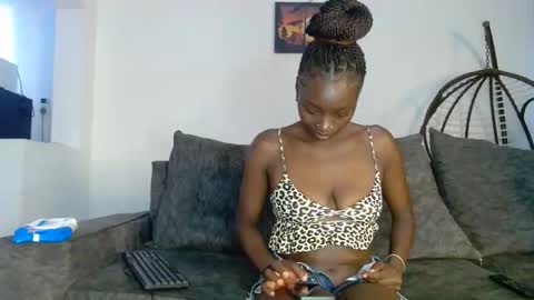 Snapshot of 1_beckah chatting on 05-10-26, 05:34 beckah online show from 05-10-26, 05:34
