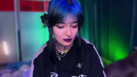 Teya online show from 05-16-26, 11:42