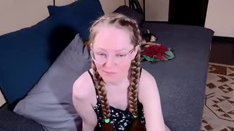    online show from 06-17-26, 04:30