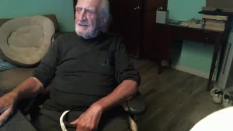 1handyanddee online show from 11-14-25, 02:43