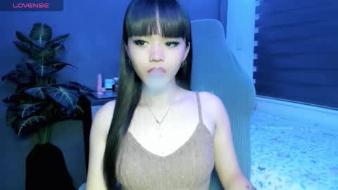 Snapshot of 1hottiegabby chatting on 10-16-25, 12:28 Gabby online show from 10-16-25, 12:28