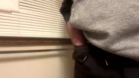 Snapshot of 1hunglo412 chatting on 01-19-26, 11:14 1hunglo412 online show from 01-19-26, 11:14