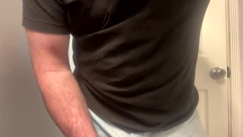 Snapshot of 1hunglo412 chatting on 02-12-26, 04:40 1hunglo412 online show from 02-12-26, 04:40