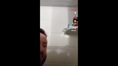 Snapshot of 1machine1guy chatting on 12-01-25, 12:32 Clay online show from 12-01-25, 12:32