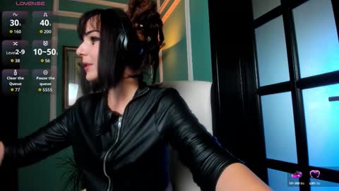 Moona  online show from 10-11-25, 12:58