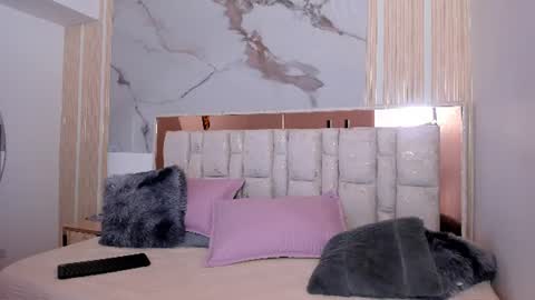 Luisa online show from 06-21-26, 03:03