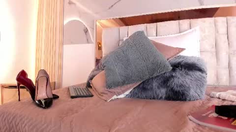 Luisa online show from 07-02-26, 03:29