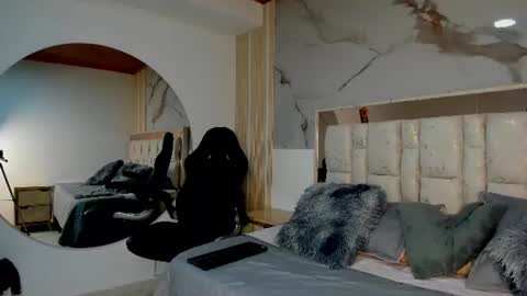 Luisa online show from 07-21-26, 11:45
