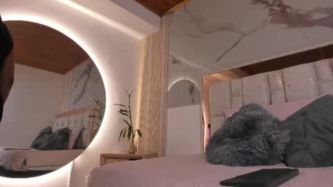 Luisa online show from 07-28-26, 12:48