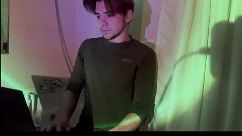 1roberttt online show from 10-14-25, 12:22