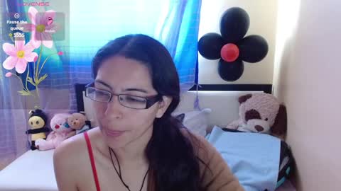 Snapshot of 1sasha_grey__1 chatting on 02-14-25, 06:29 paola online show from 02-14-25, 06:29