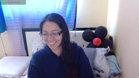 Snapshot of 1sasha_grey__1 chatting on 02-21-25, 04:37 paola online show from 02-21-25, 04:37